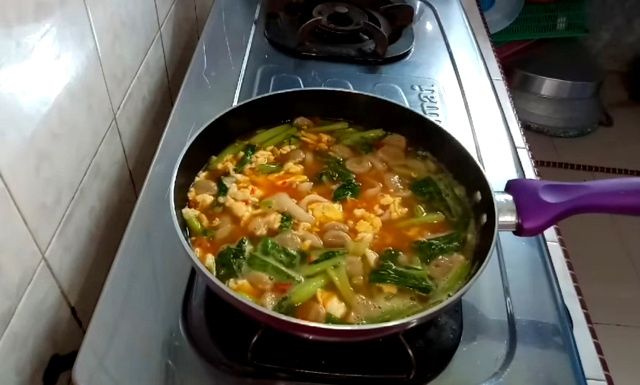 Resep Kwetiau Kuah Pedas