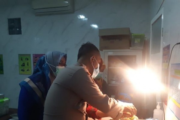 Sengaja Dibuang, Bayi Perempuan Ditemukan di Belakang Rumah Warga