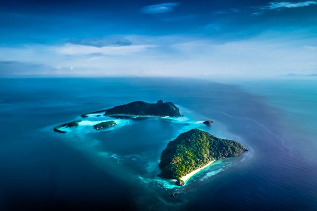 5 Pulau Kecil di Indonesia dengan Panorama Memikat, Eksotis!