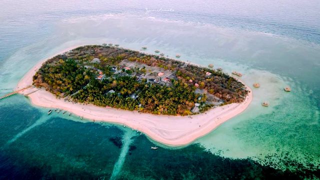 5 Pulau Kecil di Indonesia dengan Panorama Memikat, Eksotis!