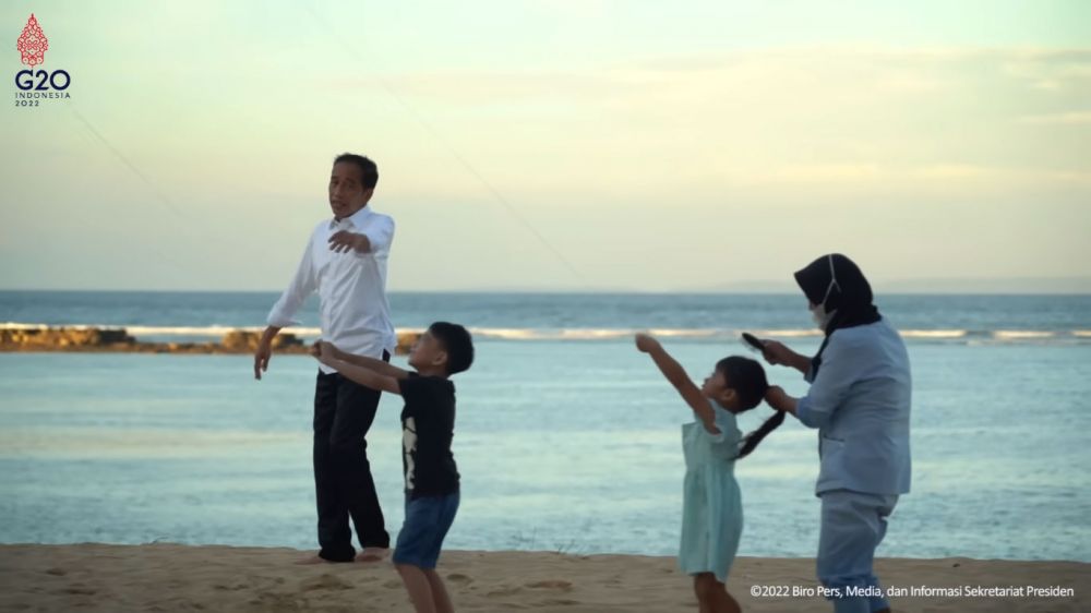 10 Potret Jokowi ke Bali, Menginap di Istana Presiden