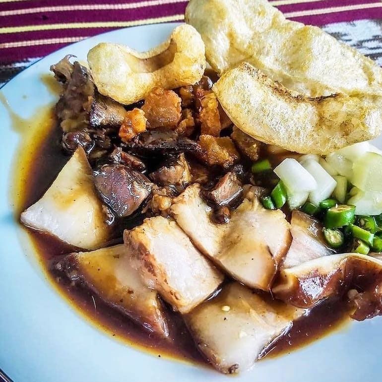 10 Makanan Khas Bali dari Olahan Daging Babi