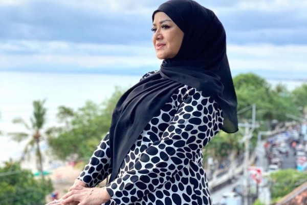 Jarang Disorot, 10 Potret Betharia Sonata yang Kini Tekuni Bisnis
