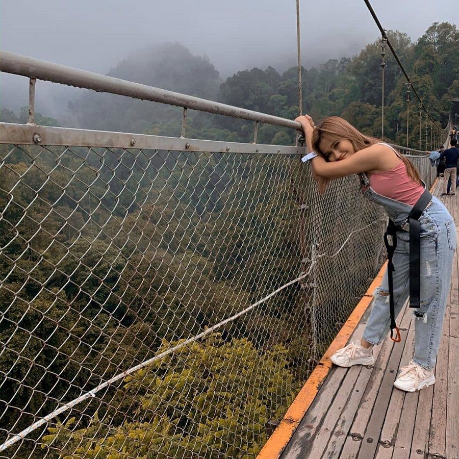 Wisata Jembatan Gantung Situ Gunung, Hanya untuk Kamu yang Punya Nyali