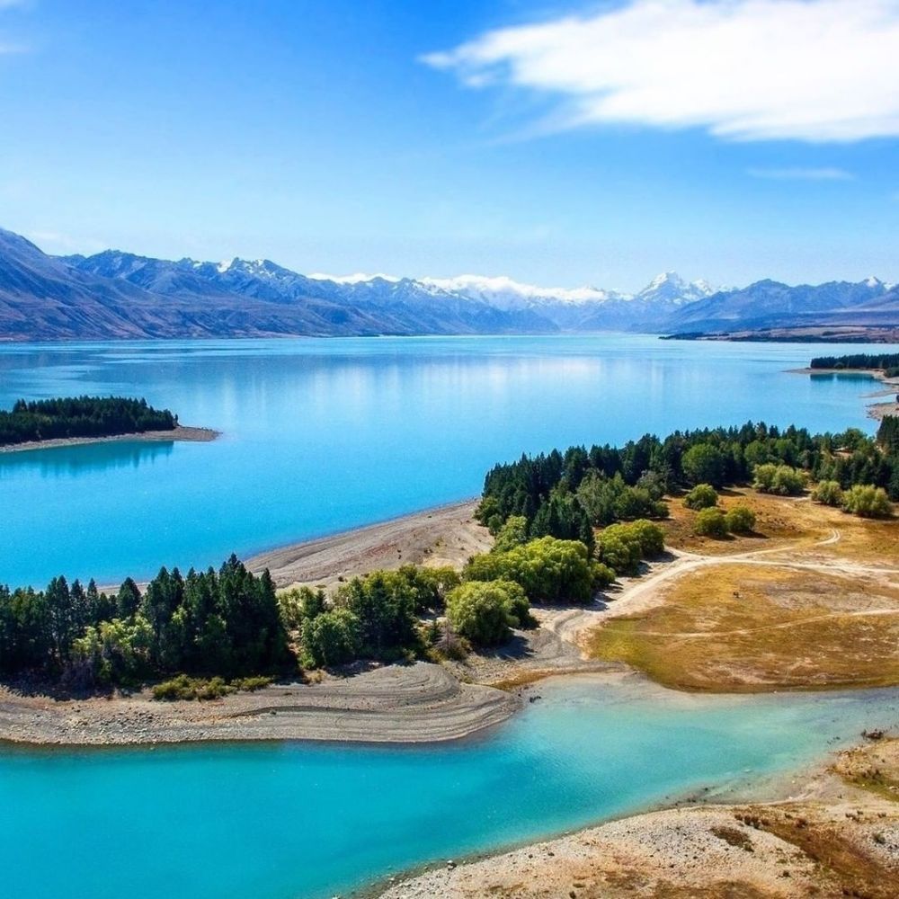 5 Danau Terindah di Selandia Baru, Lanskapnya bak Lukisan! 