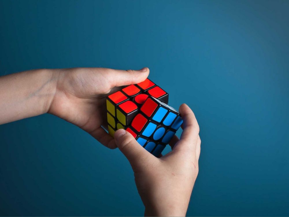 Rumus Rubik 3x3 Untuk Pemula, Lengkap Dengan Ilustrasi