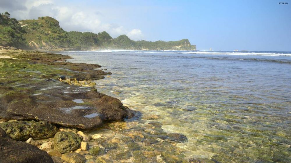 10 Pesona Menakjubkan Pantai Nampu, Hidden Paradise di Wonogiri