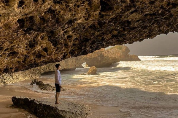 5 Pesona Pantai Mbuluk, Hidden Gem di Gunungkidul