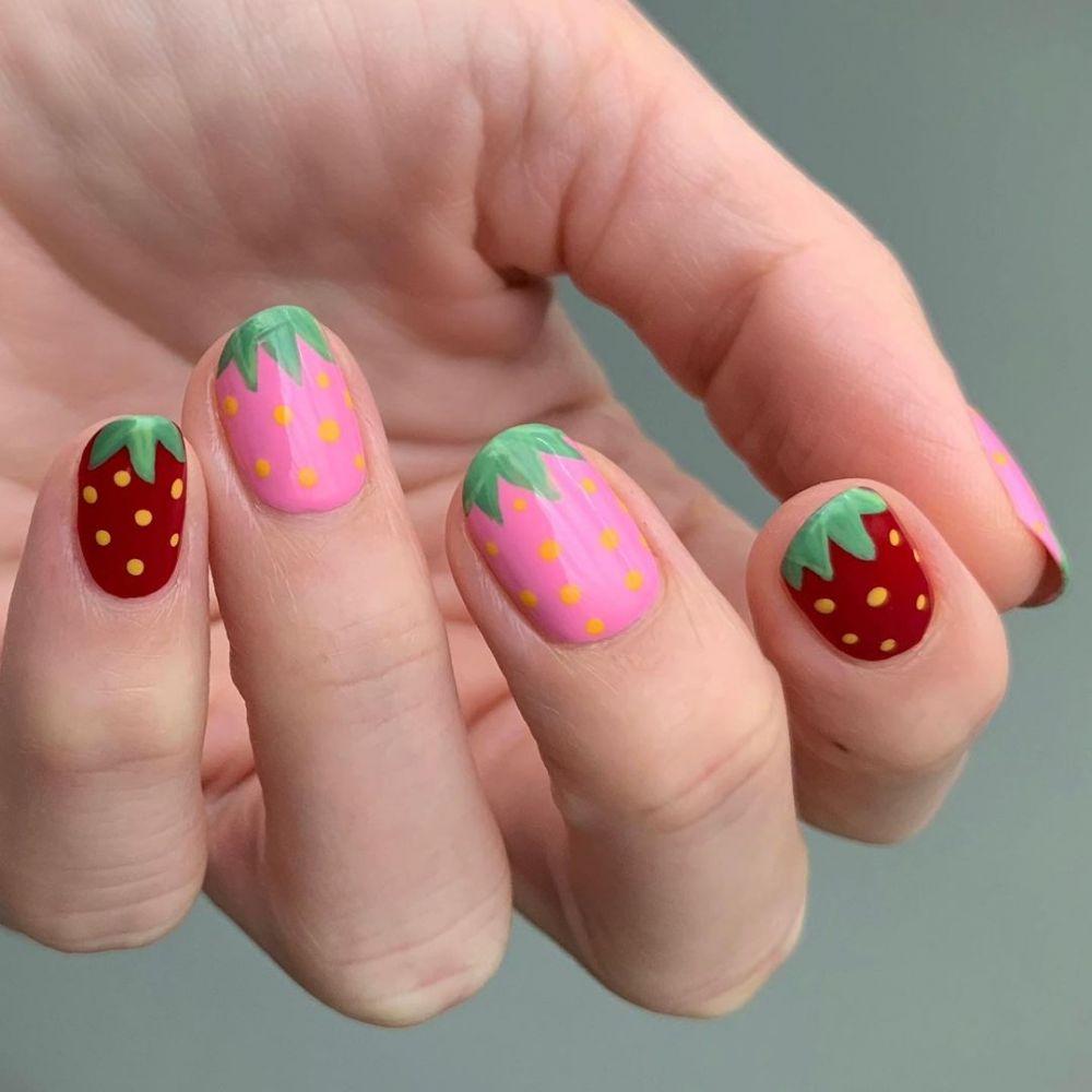 25 Inspirasi Summer Nail Art 2022 dengan Desain Unik dan Cute Abis!