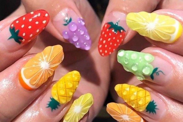 30 Inspirasi Nail Art dengan Desain Buah-Buahan yang Cute dan Fresh