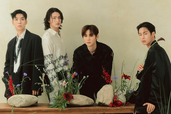 9 Gaya Pemotretan Aktor KDrama Alchemy of Souls, Kompak Abis!