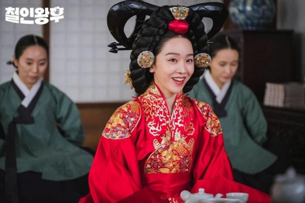 10 Aktris yang Pernah Dirasuki Jiwa Orang Lain di KDrama (Part 1)