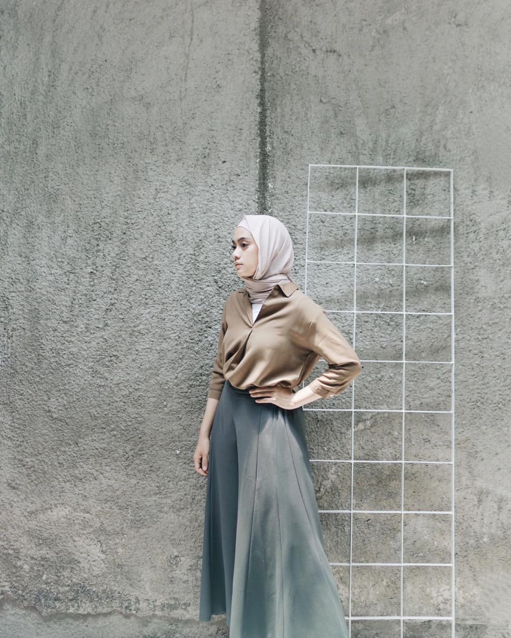 10 Ide OOTD Semi-Formal Hijab ala Ayudia Bing Slamet