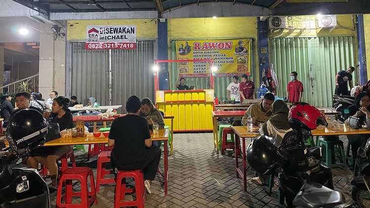 8 Kuliner Malam di Kota Malang, Bisa Nongkrong Sampai Pagi!