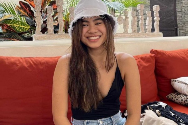 Sering Main Antagonis, 9 Pesona Amara Sophie dengan Senyum Manis