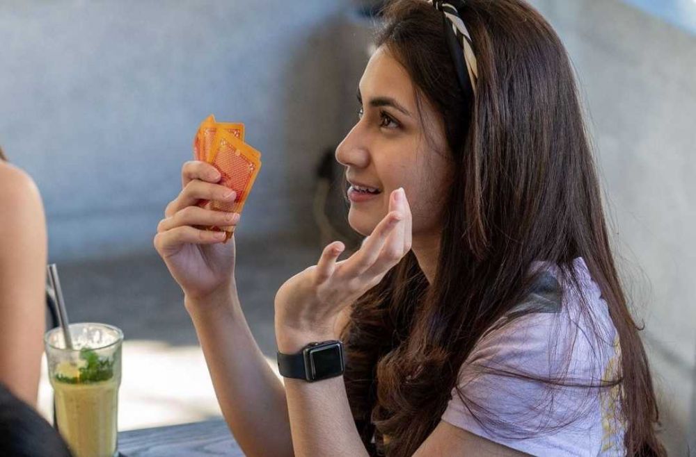 9 Potret Raisya Bawazier Pemeran Sasa dalam Film Bukan Cinderella