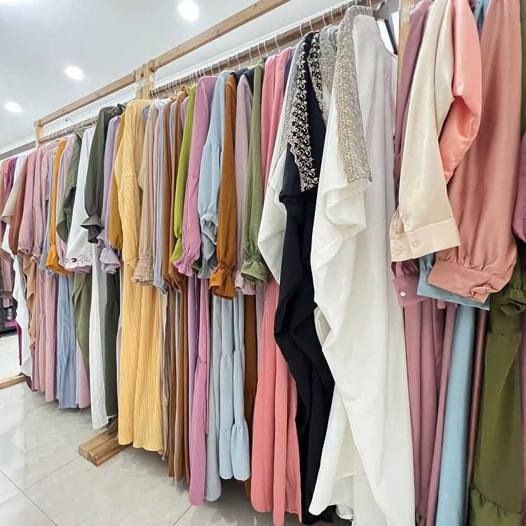 7 Tempat Belanja Baju Murah di Jogja, Andalannya Mahasiswa!