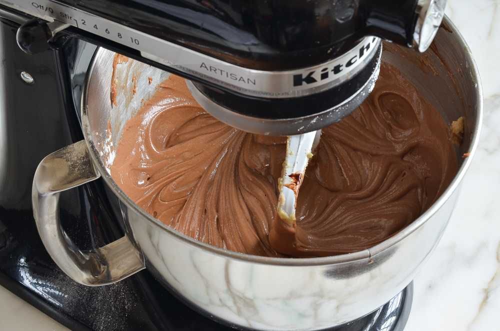 Resep Es Krim Chocolate Cookies yang Praktis, Dessert Andalan!