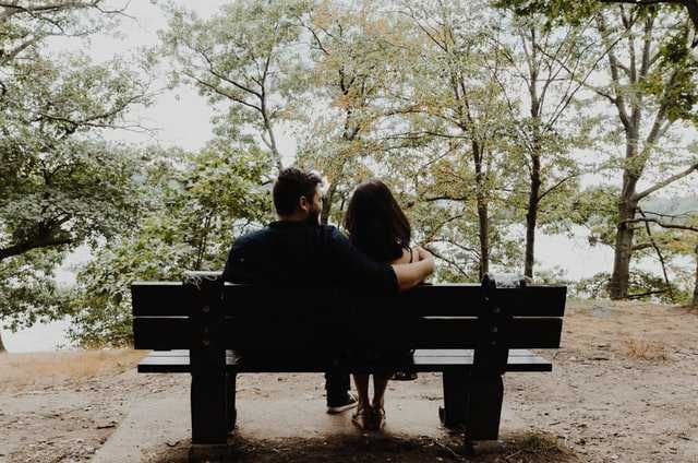 4 Tips Mengatasi Rasa Ketergantungan Secara Berlebihan terhadap Pasangan
