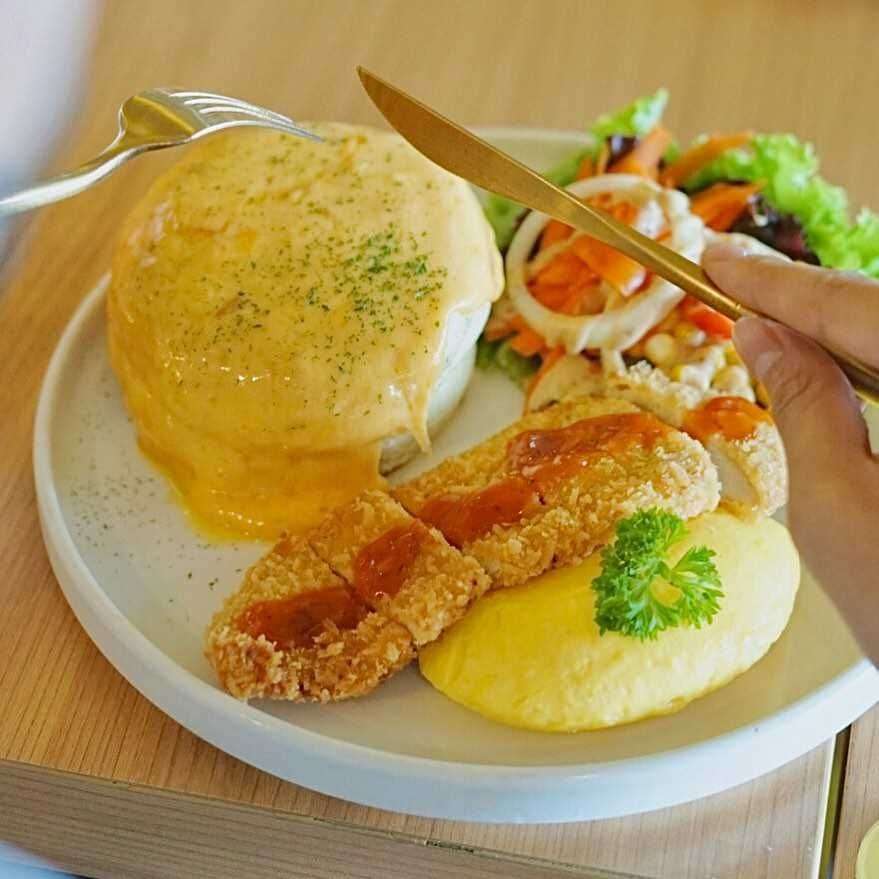 5 Spot Makan Pancake Yang Super Fluffy Di Bandung