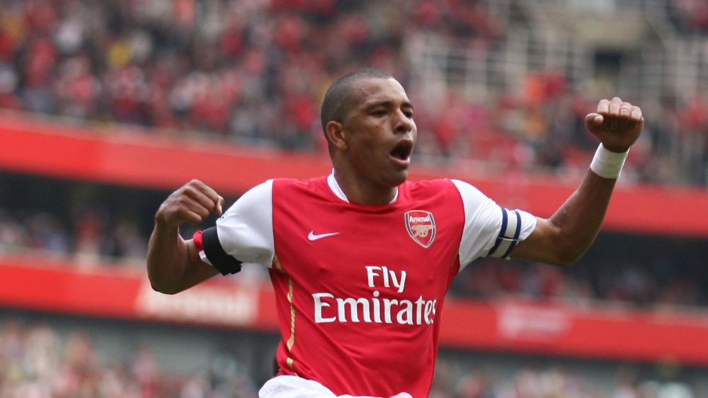 5 Pemain Arsenal yang Pakai Nomor Punggung 19  Sebelum Nicolas Pepe