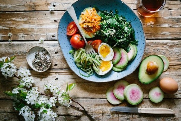 5 Jenis Makanan untuk Cegah Dampak Kombinasi sayur dan buah yang kaya akan antioksidan akan melindungi tubuh dari polusi udara dengan