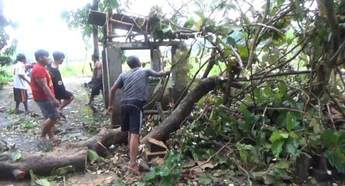 Hanya 15 Menit, Puting Beliung Rusak Gudang dan Rumah di Jombang