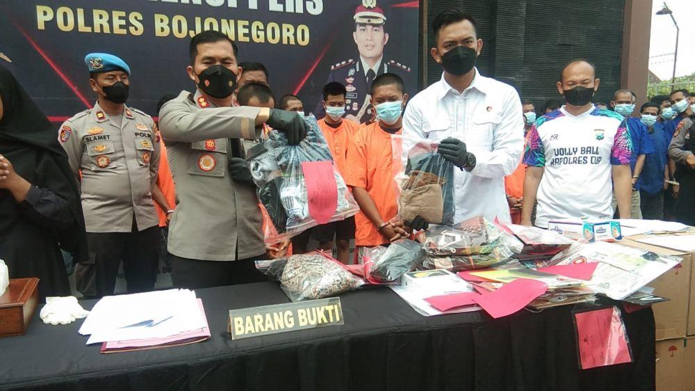 Pria Bojonegoro Cabuli Gadis di Bawah Umur yang Dikenalnya dari Medsos