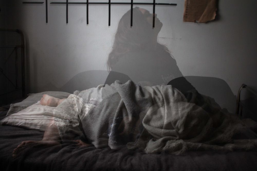 5 Fakta Ilmiah ketika Tidur Malam Hari Harus Pakai Selimut