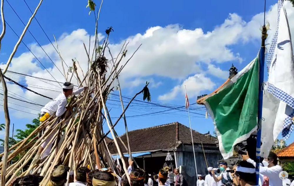 Bedanya Hari Raya Kuningan dan Galungan di Bali