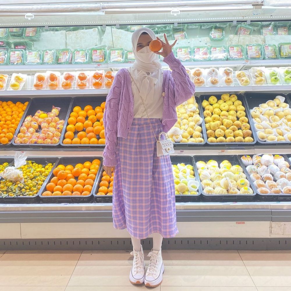 12 OOTD Hijab ala ‘Cewek Kue’ yang Mudah Disontek