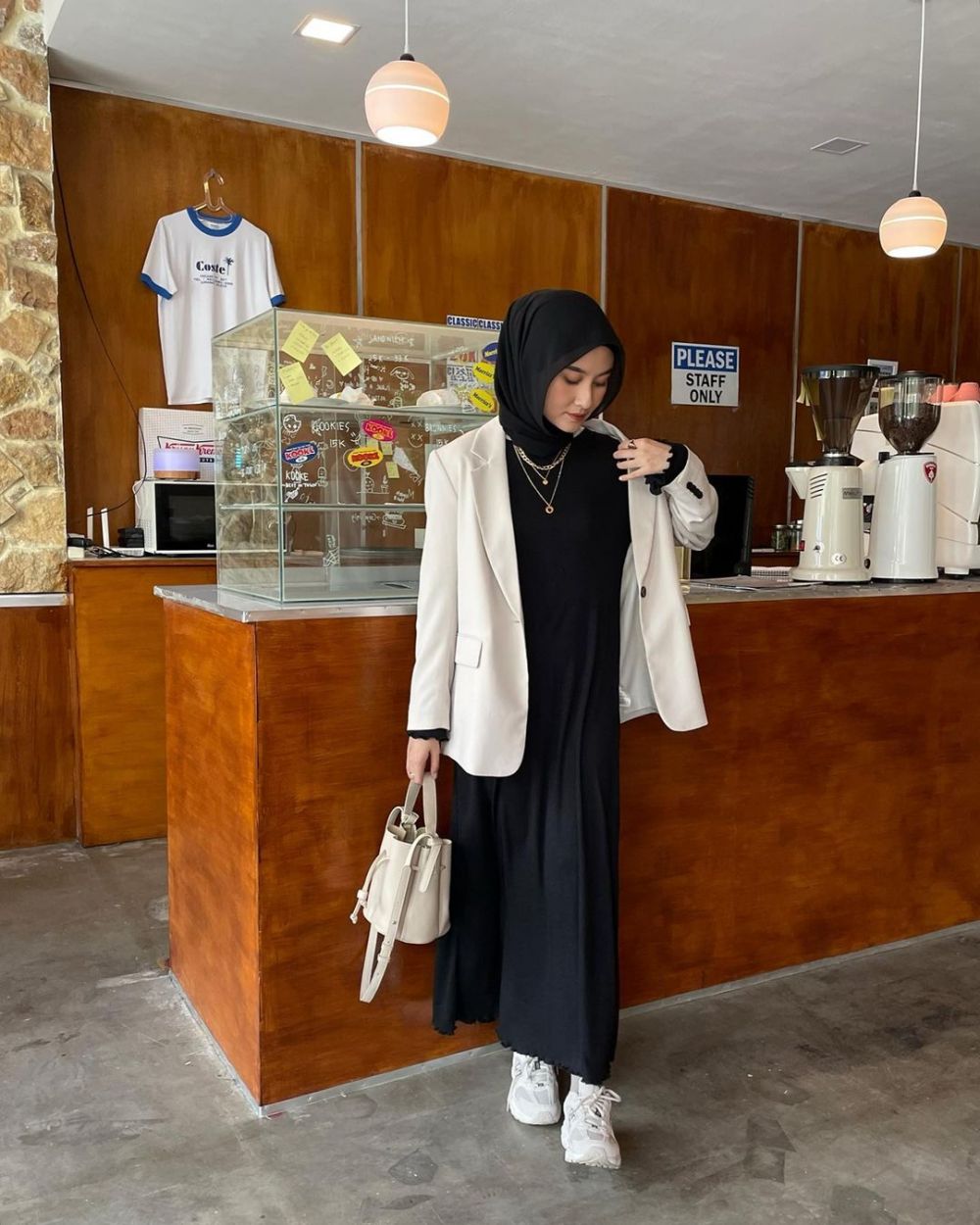 10 OOTD Hijab Formal Dengan Blazer, Pas Untuk Kerja