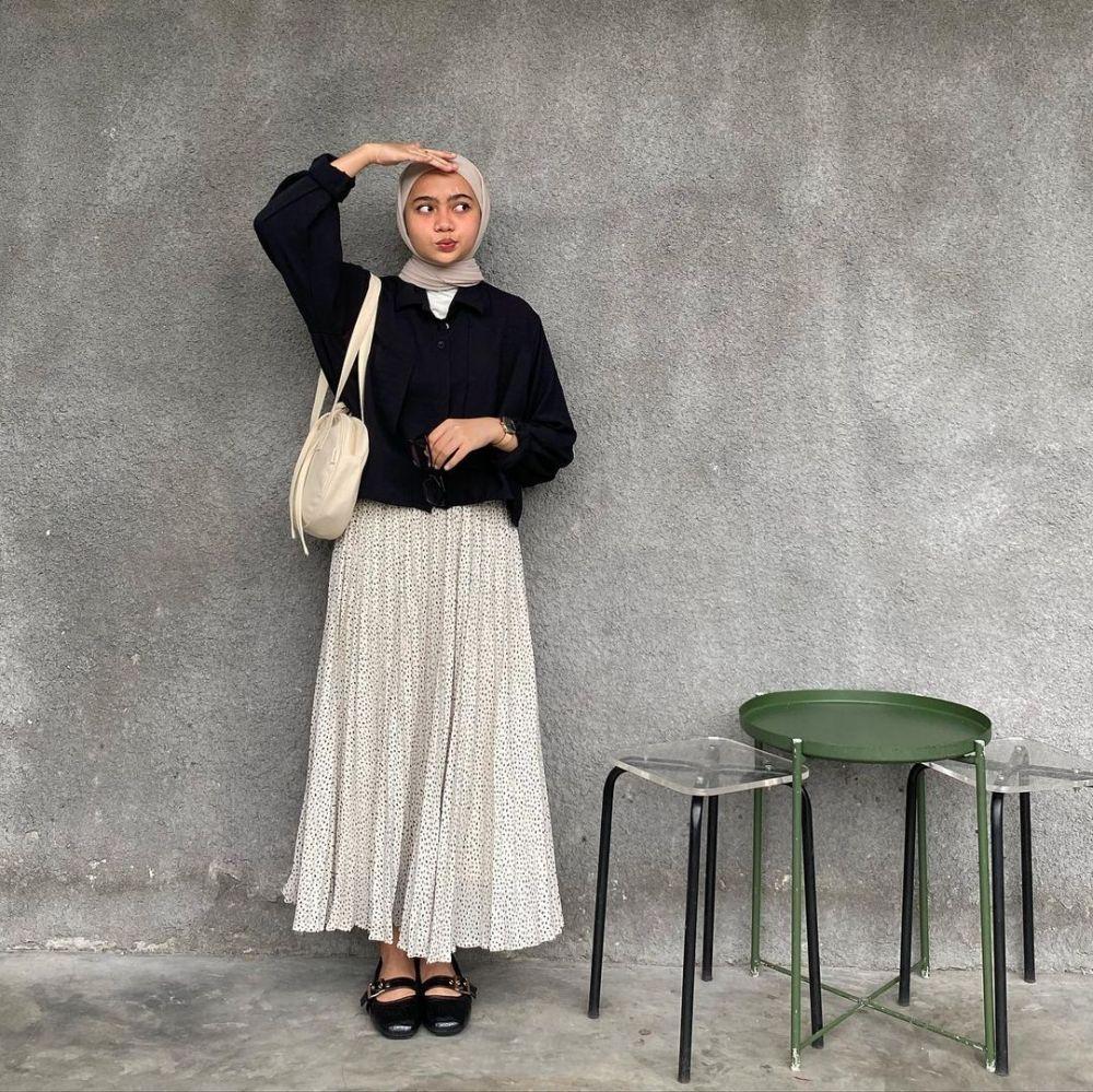 10 OOTD Hijab untuk Kuliah, Paling Simpel dan Mudah Disontek