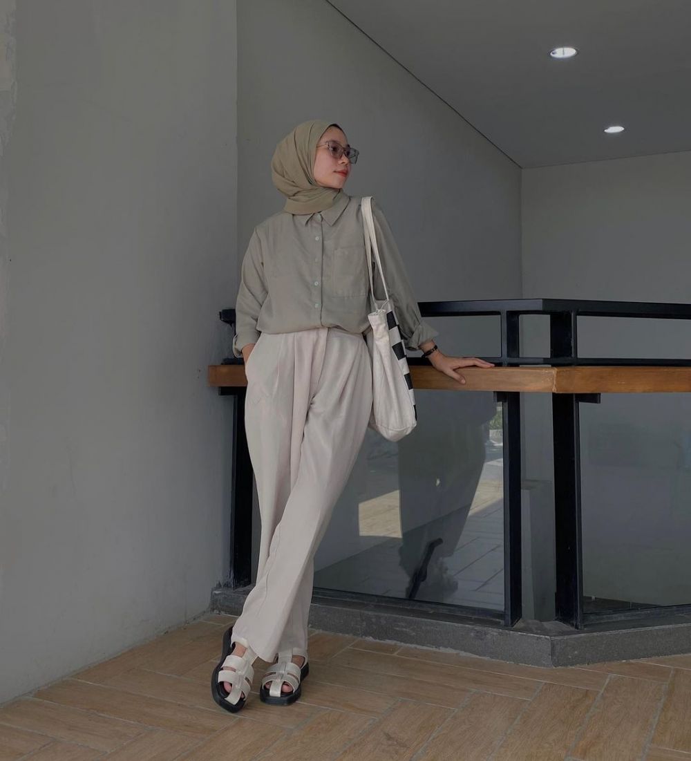 10 OOTD Hijab Warna Earth Tone ala ‘Cewek Bumi’, Gampang