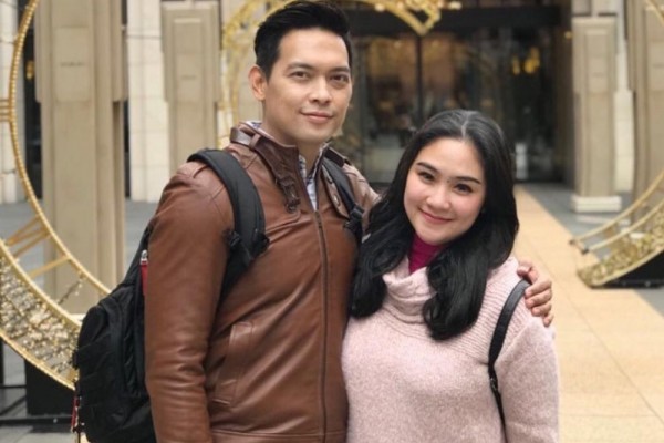 9 Potret Donnie Sibarani dan Istri, makin Cinta di Tahun Ke-8 Menikah