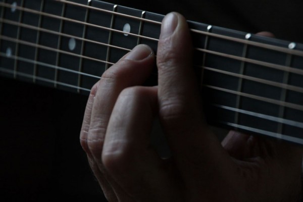 Chord Kunci Gitar dan Lirik Lagu Yen Ing Tawang Ono Lintang