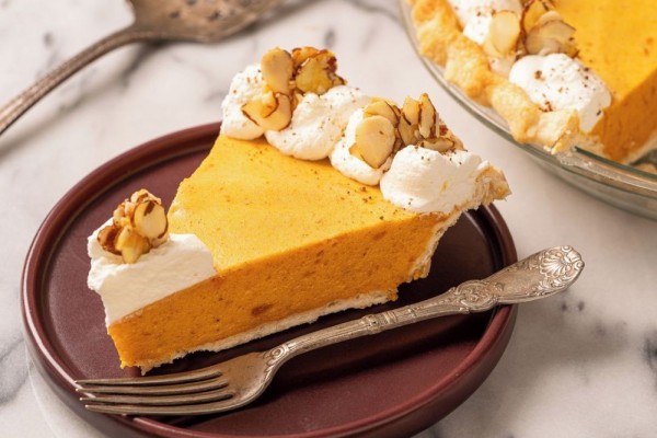 Resep Pumpkin Chiffon Pie, Untukmu yang Suka Dessert Lembut dan Creamy