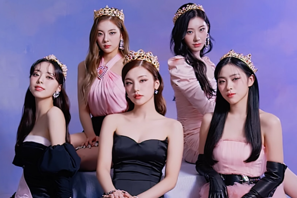 Bakal Comeback, 10 Penampilan Populer ITZY yang Mencuri Perhatian