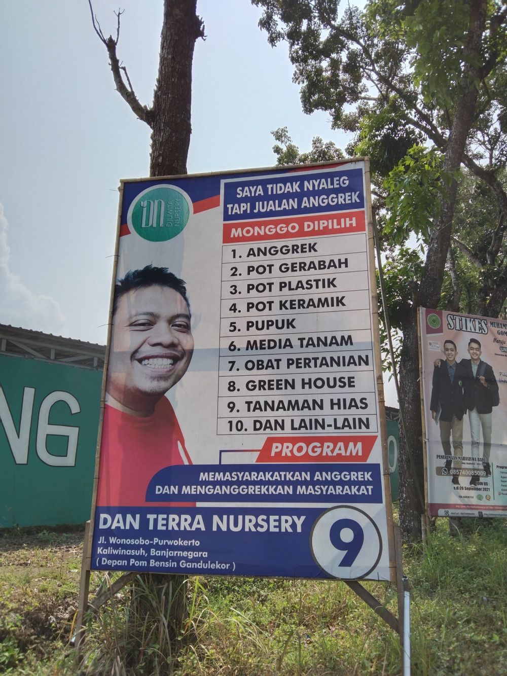 10 Spanduk Promosi Yang Meniru Kampanye Caleg