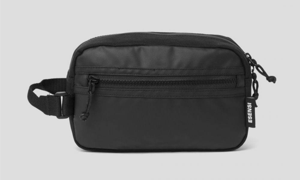 Pouch bag pria online branded