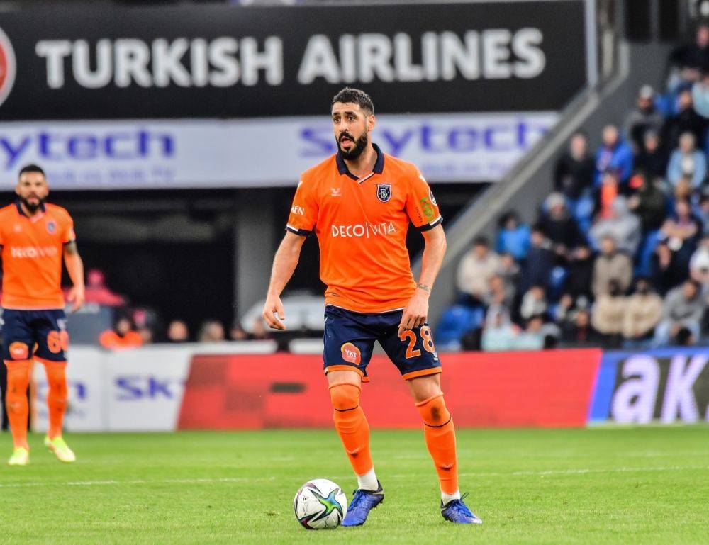 5 Pemain Yang Hijrah Dari Fenerbahce Ke Istanbul Basaksehir