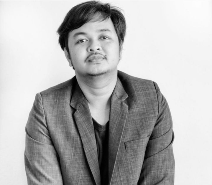 5 Penulis Indie Paling Sukses di Indonesia, Ada Dee Lestari