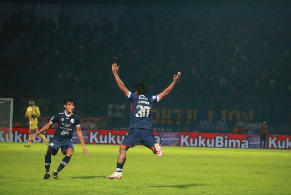 Sukses Bangkit, Eduardo Almeida Nilai Arema FC Layak Menang  