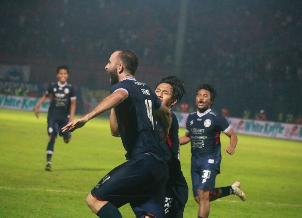 Sukses Bangkit, Eduardo Almeida Nilai Arema FC Layak Menang  