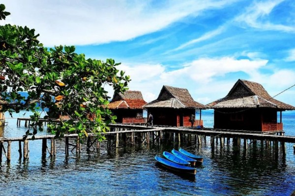 10 Potret Wisata Tanjung Rappa Pelangi di Halmahera Barat, Eksotis!