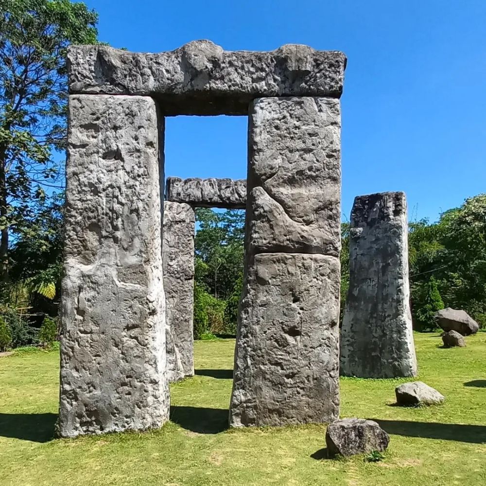 Wisata di Kaki Gunung Merapi Stonehenge, Mirip Aslinya!