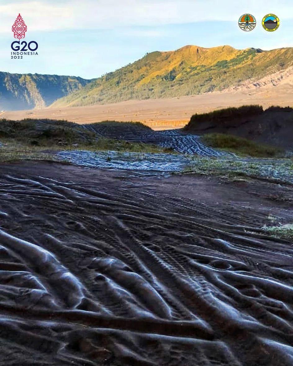 Fenomena Frost Kembali Muncul di Gunung Bromo