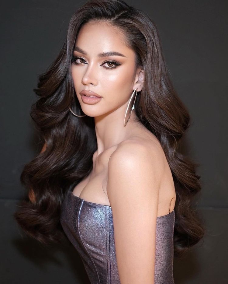 10 Potret Anna Sueangam Iam Miss Universe Thailand 2022