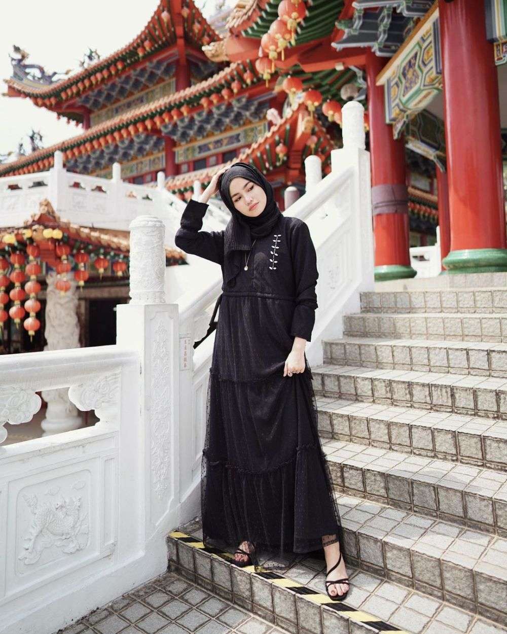 Inspirasi Outfit Cewe Mamba Ala Selebgram Hijab Fira Assegaf