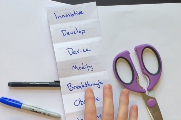 5 Teknik Jitu Menguasai Vocabulary, Bermain Pakai Cue Cards